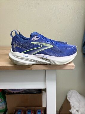 Brooks Glycerin Women's Running Sneakers in Royal Blue with Neon Yellow Accent.